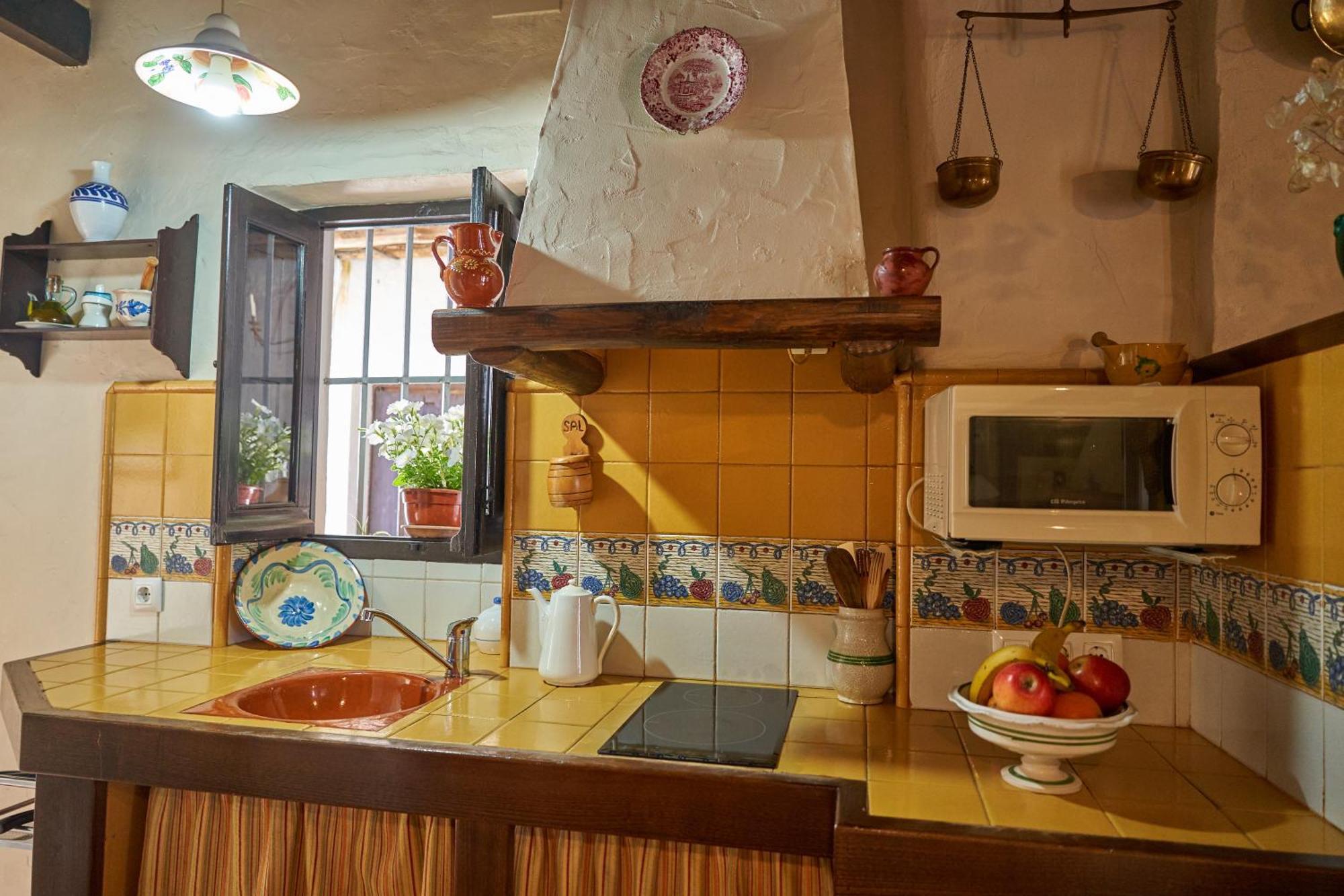 Vila Zarzo Del Tragaluz Fuenteheridos Exteriér fotografie