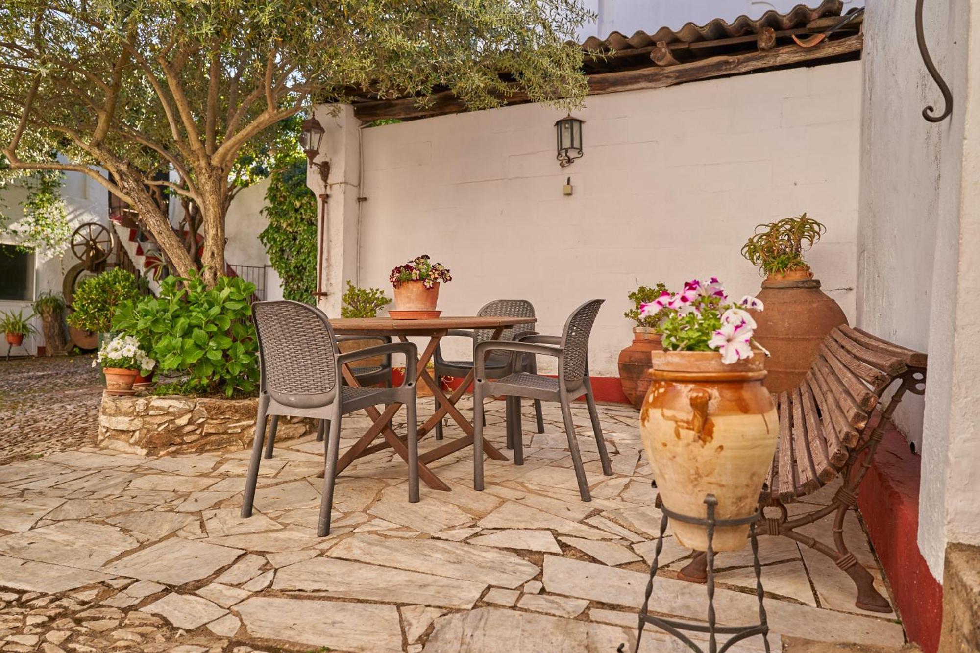 Vila Zarzo Del Tragaluz Fuenteheridos Exteriér fotografie